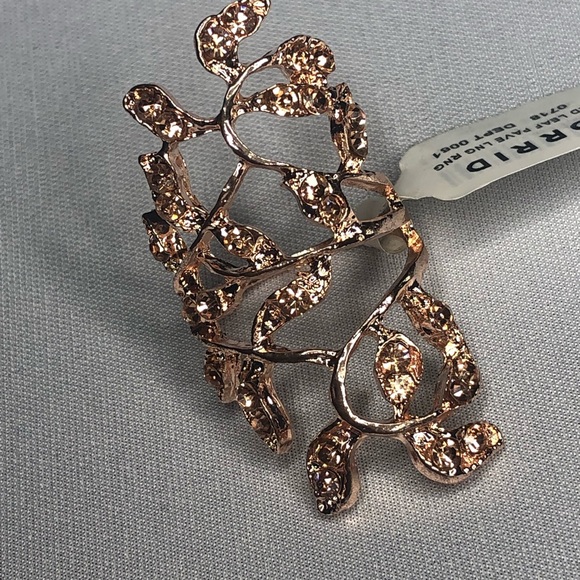 NWT Torrid Rose Gold Leaf Pave Armour Ring - Picture 4 of 5